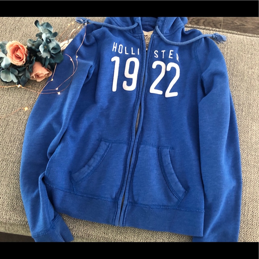 Royal blue Hollister sweatshirt